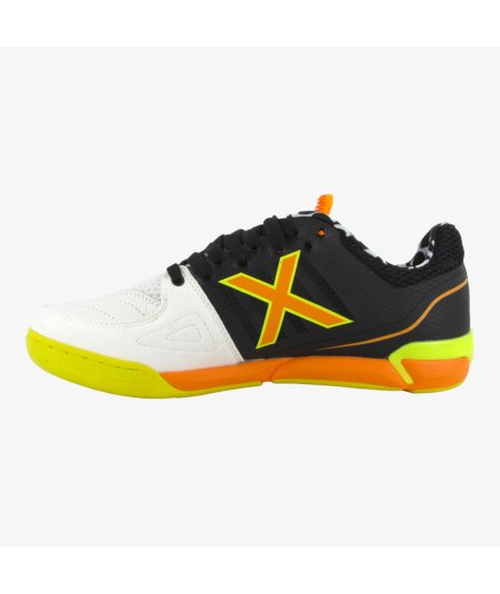 Munich prisma 32 Indoor