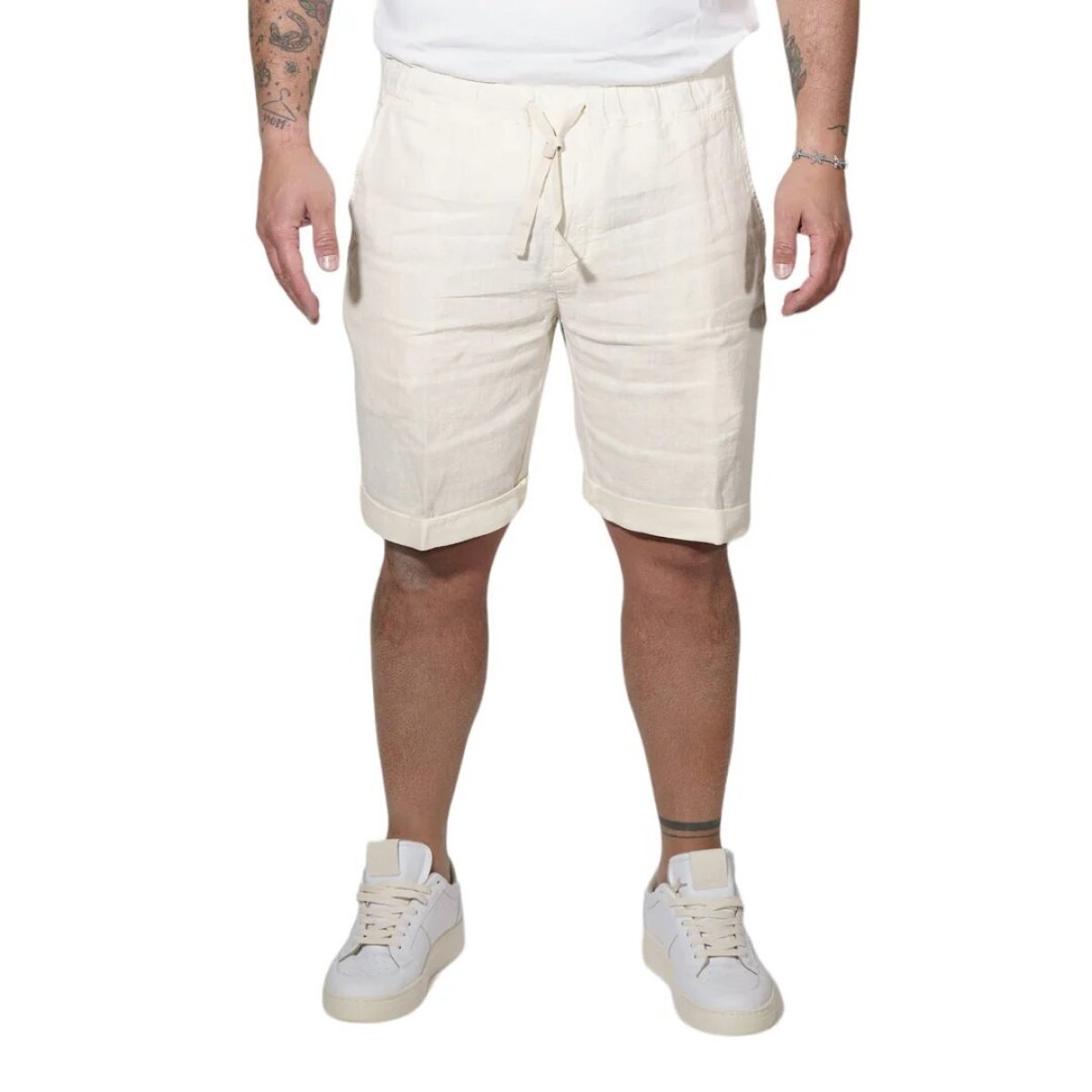 Clark Miller- T036 Bermuda in lino ivory